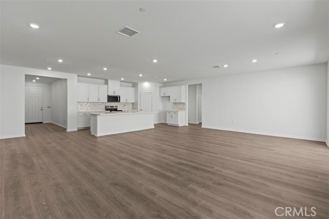 11735 Lasselle Street, Moreno Valley CA: https://media.crmls.org/medias/1dbe8344-d4a0-478b-9392-57f156b38d0c.jpg