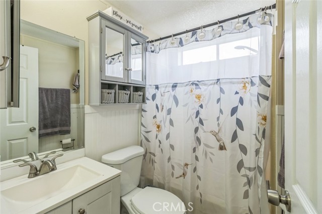 Detail Gallery Image 11 of 12 For 8221 Ilex St #10,  Fontana,  CA 92335 - 3 Beds | 2 Baths