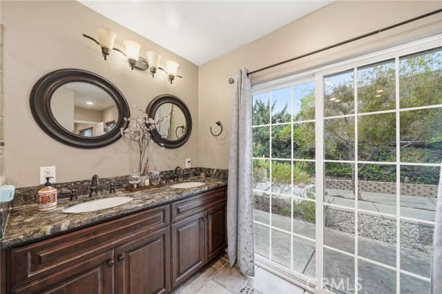 Detail Gallery Image 13 of 56 For 706 Nancy Ln, Fullerton,  CA 92831 - 4 Beds | 2/1 Baths