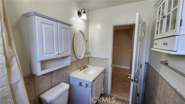 Detail Gallery Image 10 of 18 For 927 W 3rd St, Azusa,  CA 91702 - 2 Beds | 1 Baths