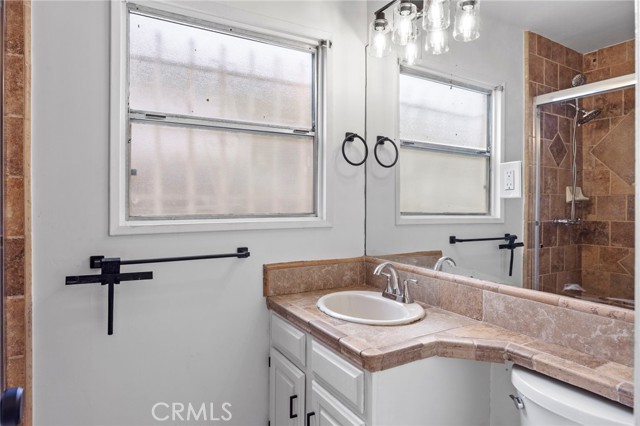 5183 Inglewood Boulevard, Culver City CA: https://media.crmls.org/medias/1dc045e3-98d0-4d16-8c89-a9eda88fa04c.jpg