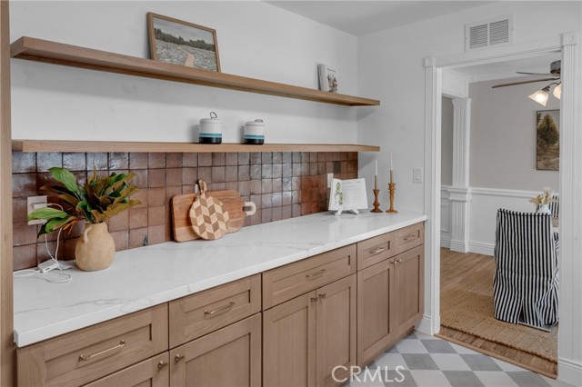 5796 Mountain View Avenue, Riverside CA: https://media.crmls.org/medias/1dc068bf-2e7b-4e61-ba64-183ff21179e6.jpg