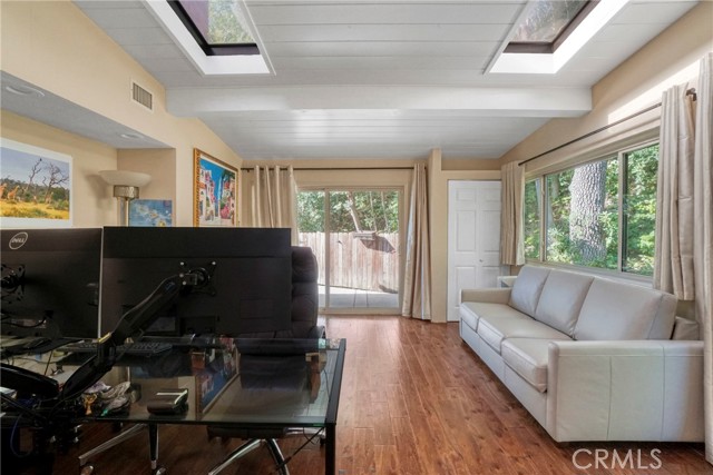 2292 Hillsbury Road, Westlake Village CA: https://media.crmls.org/medias/1dc082c5-0752-49c8-b3a0-32ef8d5bc728.jpg