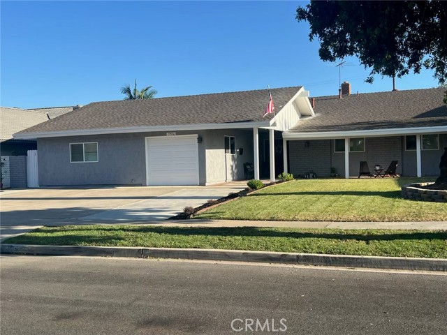 17536 Sherbrook Drive, Tustin CA: https://media.crmls.org/medias/1dc09909-d720-4658-a43a-1dbb7a788700.jpg