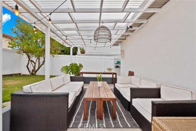 1900 Gates Avenue, Redondo Beach, California 90278, 3 Bedrooms Bedrooms, ,1 BathroomBathrooms,Residential,Sold,Gates,AR22001172