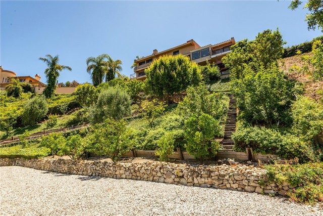 3300 Crownview Drive, Rancho Palos Verdes CA: https://media.crmls.org/medias/1dc1ec21-fc54-4d3e-a7e4-46797c073d50.jpg