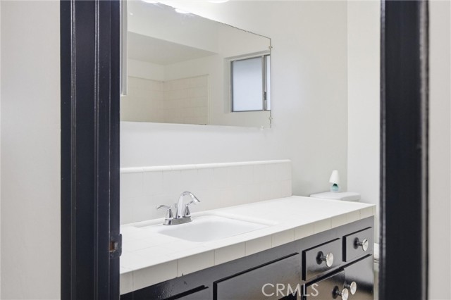 Detail Gallery Image 37 of 45 For 409 Borman Ave, Bakersfield,  CA 93308 - 3 Beds | 2 Baths