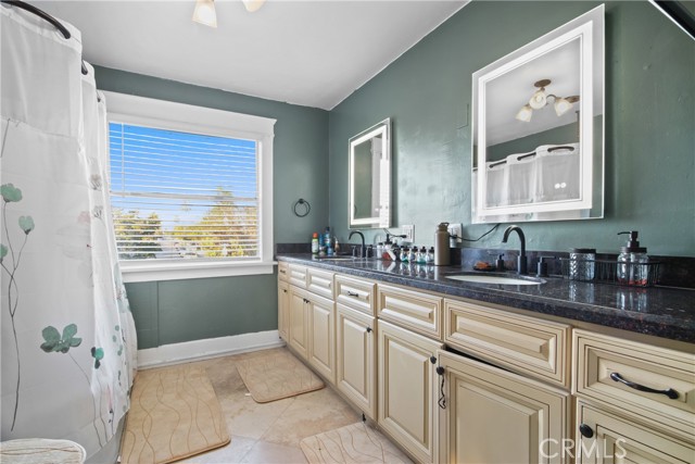 Detail Gallery Image 16 of 26 For 853 S Lemon St, Anaheim,  CA 92805 - 4 Beds | 2/1 Baths