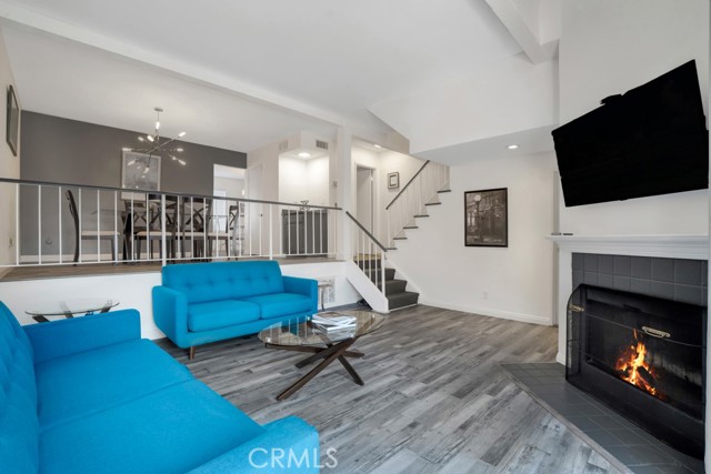 Detail Gallery Image 9 of 34 For 19431 Sherman Way #10,  Reseda,  CA 91335 - 2 Beds | 2/1 Baths