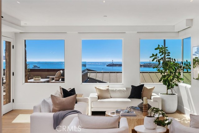 Detail Gallery Image 13 of 47 For 3130 Breakers, Corona Del Mar,  CA 92625 - 3 Beds | 2/1 Baths