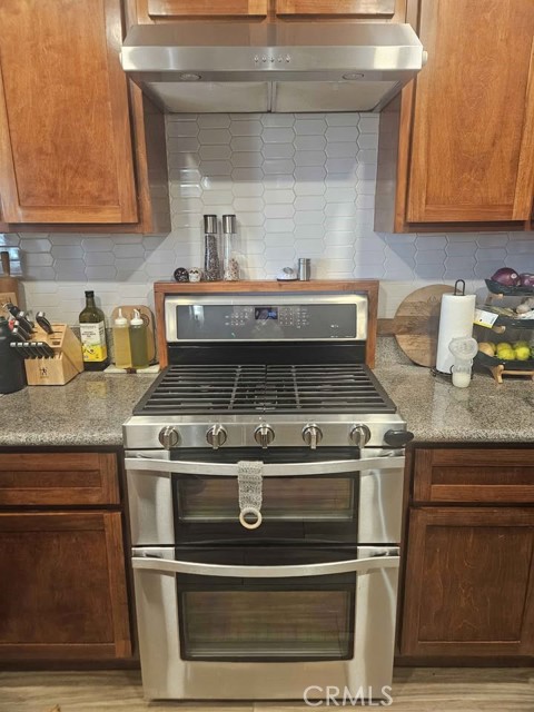 Detail Gallery Image 7 of 18 For 636 W 107th, Los Angeles,  CA 90044 - 3 Beds | 2 Baths