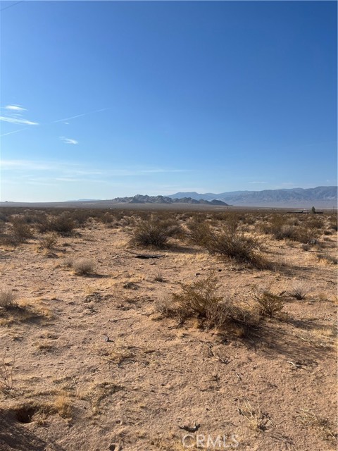 Detail Gallery Image 4 of 7 For 0 North Side Rd, Lucerne Valley,  CA 92356 - – Beds | – Baths