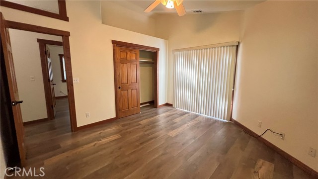 24861 Finhaut Drive, Crestline CA: https://media.crmls.org/medias/1dc5f612-c973-45c5-9aea-bfda776f1ccd.jpg