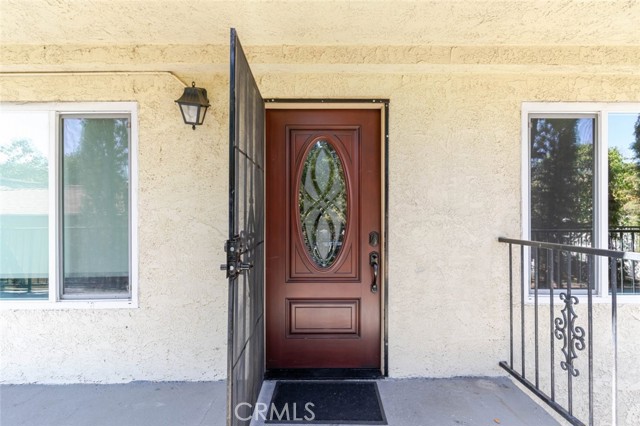 Detail Gallery Image 3 of 45 For 909 E Garfield #3,  Glendale,  CA 91205 - 2 Beds | 2 Baths