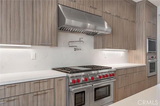 Detail Gallery Image 13 of 53 For 20637 W Hummingbird, Porter Ranch,  CA 91326 - 5 Beds | 5/1 Baths