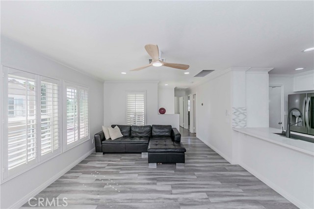 Detail Gallery Image 5 of 36 For 5010 Golondrina Way #64,  Oceanside,  CA 92057 - 3 Beds | 2 Baths