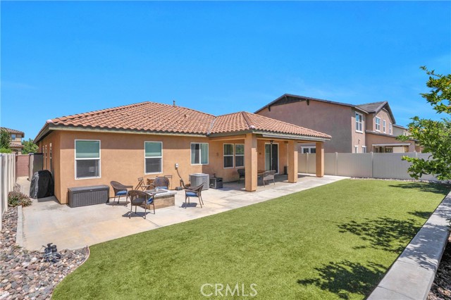 34689 Swan Valley Court, Murrieta CA: https://media.crmls.org/medias/1dc7ef18-cf24-49dc-abde-fdccabdbba47.jpg