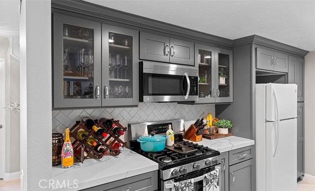 Detail Gallery Image 12 of 42 For 3922 Ravenswood Dr, Yorba Linda,  CA 92886 - 3 Beds | 2 Baths