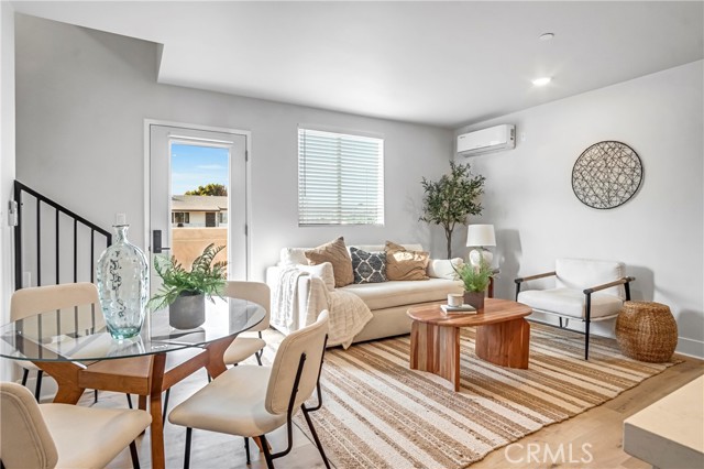 Detail Gallery Image 1 of 20 For 10035 S Western Ave #105,  Los Angeles,  CA 90047 - 2 Beds | 2 Baths