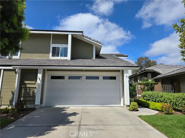 5 Carriage Hill Lane, Laguna Hills CA: https://media.crmls.org/medias/1dc9f699-4dec-41d8-bae3-a0f1cc3e8643.jpg