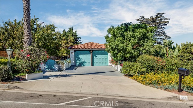 613 Via Del Monte, Palos Verdes Estates, California 90274, 6 Bedrooms Bedrooms, ,3 BathroomsBathrooms,Residential,Sold,Via Del Monte,PV17237653