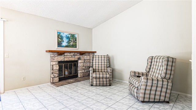 7339 Greenbriar Place, Rancho Cucamonga CA: https://media.crmls.org/medias/1dca1139-f6a5-406b-95c0-78c17564452e.jpg