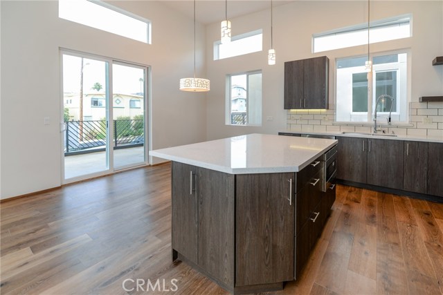 2518 Nelson Avenue, Redondo Beach, California 90278, 4 Bedrooms Bedrooms, ,3 BathroomsBathrooms,Residential,Sold,Nelson,PV17029862