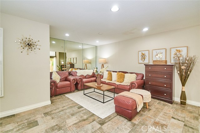 19 Las Cruces, Irvine CA: https://media.crmls.org/medias/1dcae3b2-f90f-4793-94ac-33e30ef0ba81.jpg