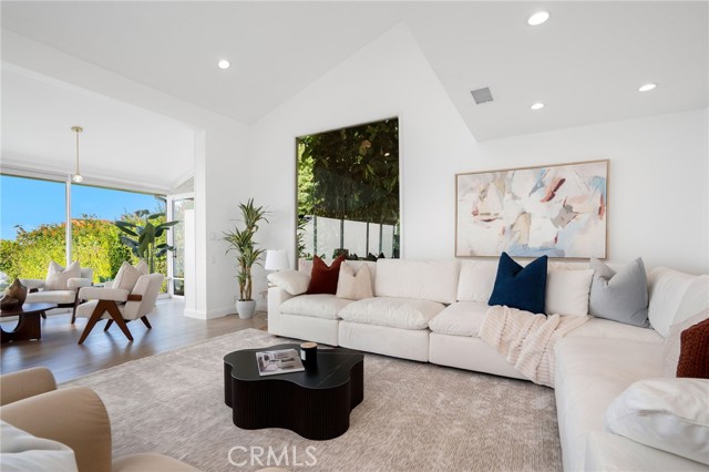 952 Via Del Monte, Palos Verdes Estates CA: https://media.crmls.org/medias/1dcb9168-5cbe-45dd-9249-fdd05c31bb96.jpg