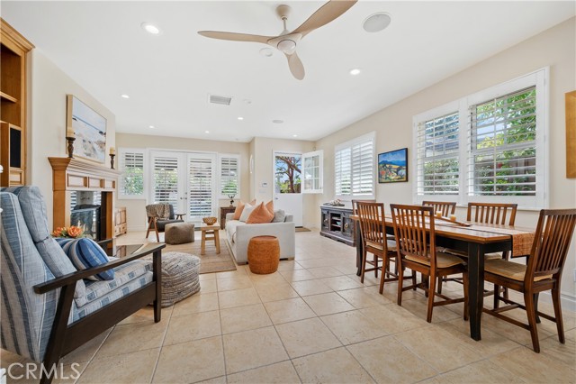 334 Locust Street, Laguna Beach CA: https://media.crmls.org/medias/1dcb99a4-b073-44e8-86c0-f04e8268ec8f.jpg