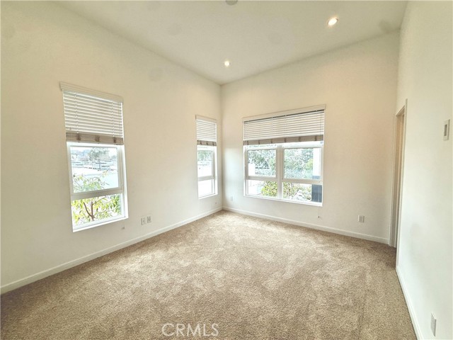 Detail Gallery Image 9 of 19 For 2236 Synergy, Irvine,  CA 92614 - 4 Beds | 3/1 Baths