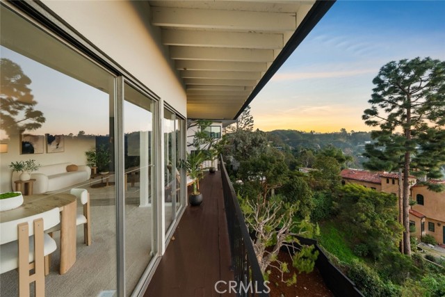 Detail Gallery Image 66 of 75 For 7426 Mulholland Dr, Los Angeles,  CA 90046 - 2 Beds | 2 Baths
