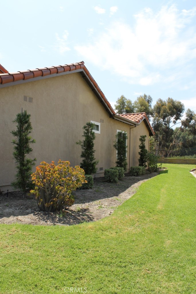 MLS #OC25244918 image #30