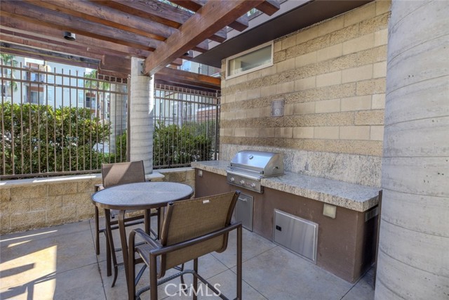 100 S Alameda Street, Los Angeles CA: https://media.crmls.org/medias/1dcd80fa-a98a-4894-b6c8-018223753dd4.jpg