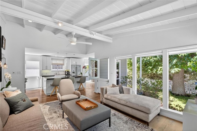 Detail Gallery Image 6 of 26 For 768 26th St, Manhattan Beach,  CA 90266 - 3 Beds | 2 Baths