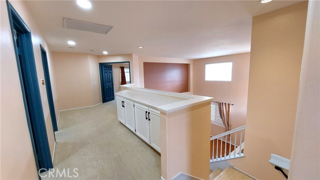 21107 Oakleaf Canyon Drive, Newhall CA: https://media.crmls.org/medias/1dceedd9-9287-491a-8ebe-e276c31eb2ef.jpg