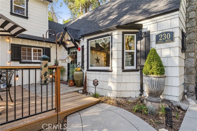 Detail Gallery Image 34 of 40 For 230 Maple, Lake Arrowhead,  CA 92352 - 3 Beds | 3 Baths