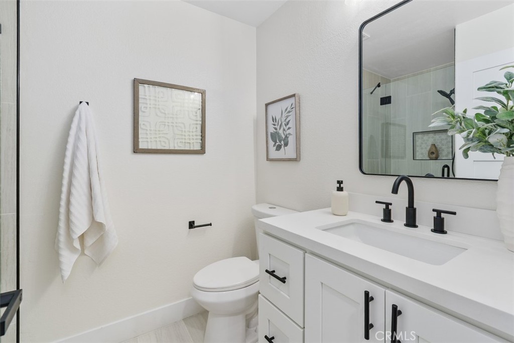 MLS #OC25270791 image #21