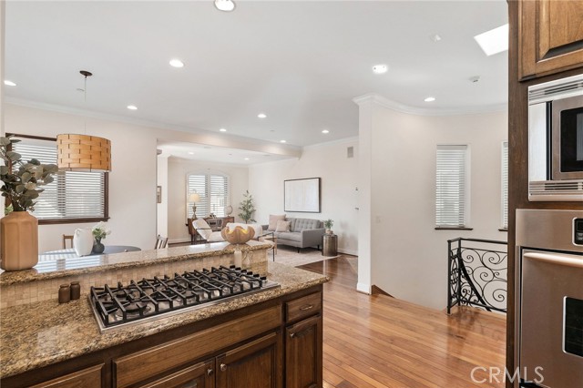 424 Marine Avenue, Manhattan Beach CA: https://media.crmls.org/medias/1dd14d59-e283-4d15-b79a-fbe00b8ff8a7.jpg