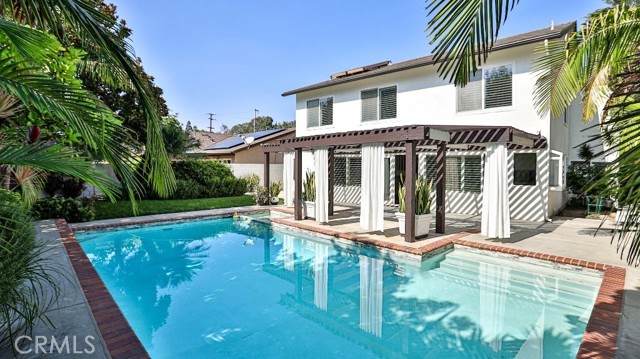 Detail Gallery Image 6 of 42 For 973 Azalea Dr, Costa Mesa,  CA 92626 - 4 Beds | 3 Baths