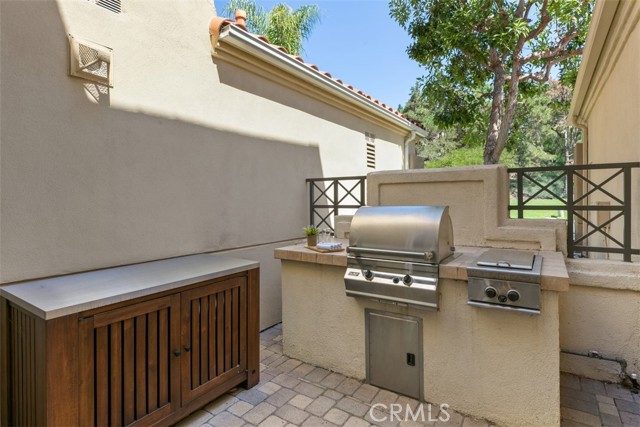 1dd1d10d C3b5 4040 B61b Cf917d6825fc