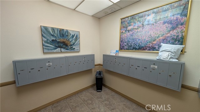 Detail Gallery Image 4 of 32 For 2385 via Mariposa 1f,  Laguna Woods,  CA 92637 - 2 Beds | 2 Baths