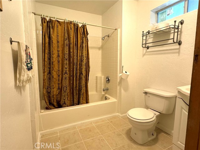 Detail Gallery Image 6 of 17 For 32745 Badger Ln, Arrowbear,  CA 92382 - 2 Beds | 2 Baths