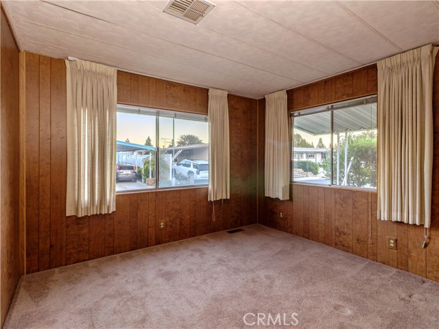Detail Gallery Image 12 of 28 For 1420 Glengrove, Corona,  CA 92882 - 3 Beds | 2 Baths