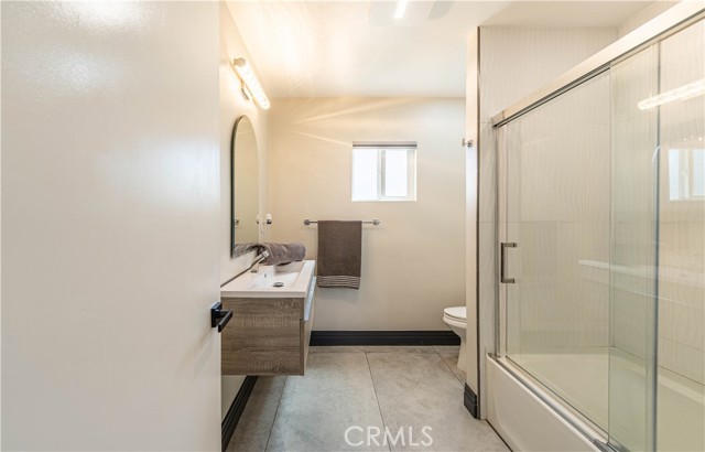 Detail Gallery Image 27 of 71 For 10220 Balmoral Ct, Riverside,  CA 92503 - 3 Beds | 2 Baths