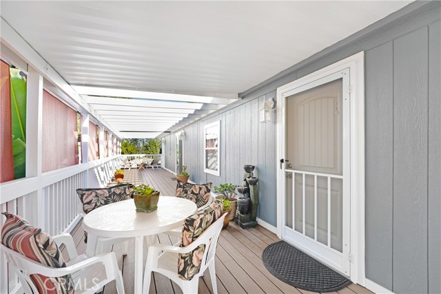 Detail Gallery Image 3 of 15 For 4201 Topanga Canyon Blvd #147,  Woodland Hills,  CA 91364 - 2 Beds | 2 Baths