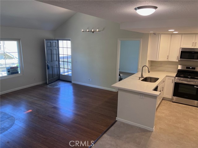 Detail Gallery Image 7 of 24 For 18986 Canyon Summit, Lake Forest,  CA 92679 - 2 Beds | 2 Baths