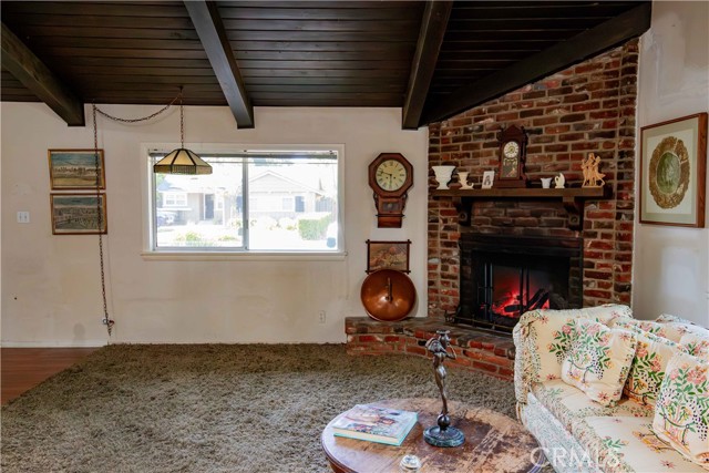 22654 Dolorosa Street, Woodland Hills CA: https://media.crmls.org/medias/1dd3ae24-108d-40d3-9d96-de21690c362d.jpg