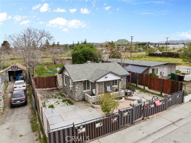 671 N Cherry Street, Banning CA: https://media.crmls.org/medias/1dd42b52-d1a8-43cc-b5ce-1a59c17aeafc.jpg