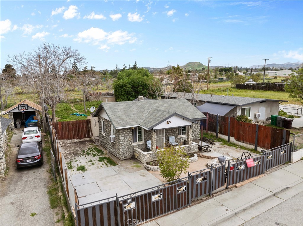 671 N Cherry Street